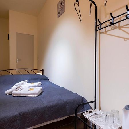 Pure Urban Bedboxes Acropolis Metro Petralona Apartment Athens Ngoại thất bức ảnh