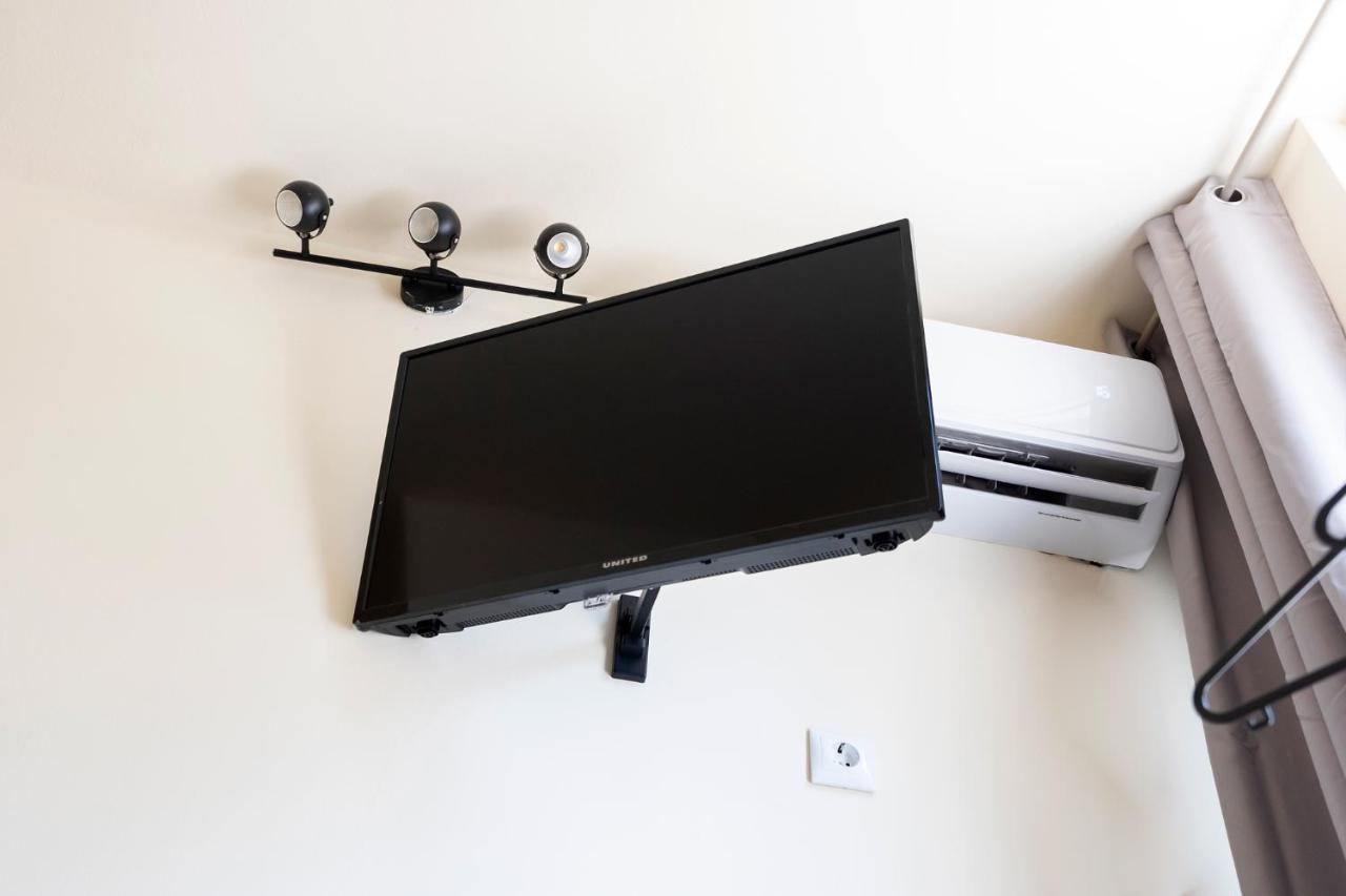 Pure Urban Bedboxes Acropolis Metro Petralona Apartment Athens Ngoại thất bức ảnh
