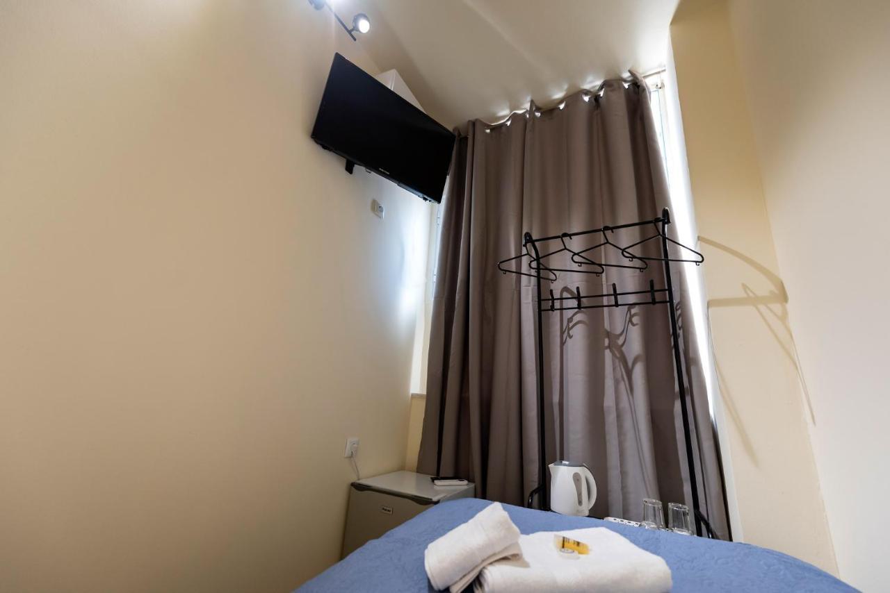 Pure Urban Bedboxes Acropolis Metro Petralona Apartment Athens Ngoại thất bức ảnh